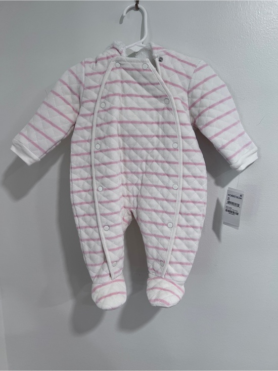 Nordstrom Other - Nordstrom White Quilted Footed One-Piece with Pink Stripes
